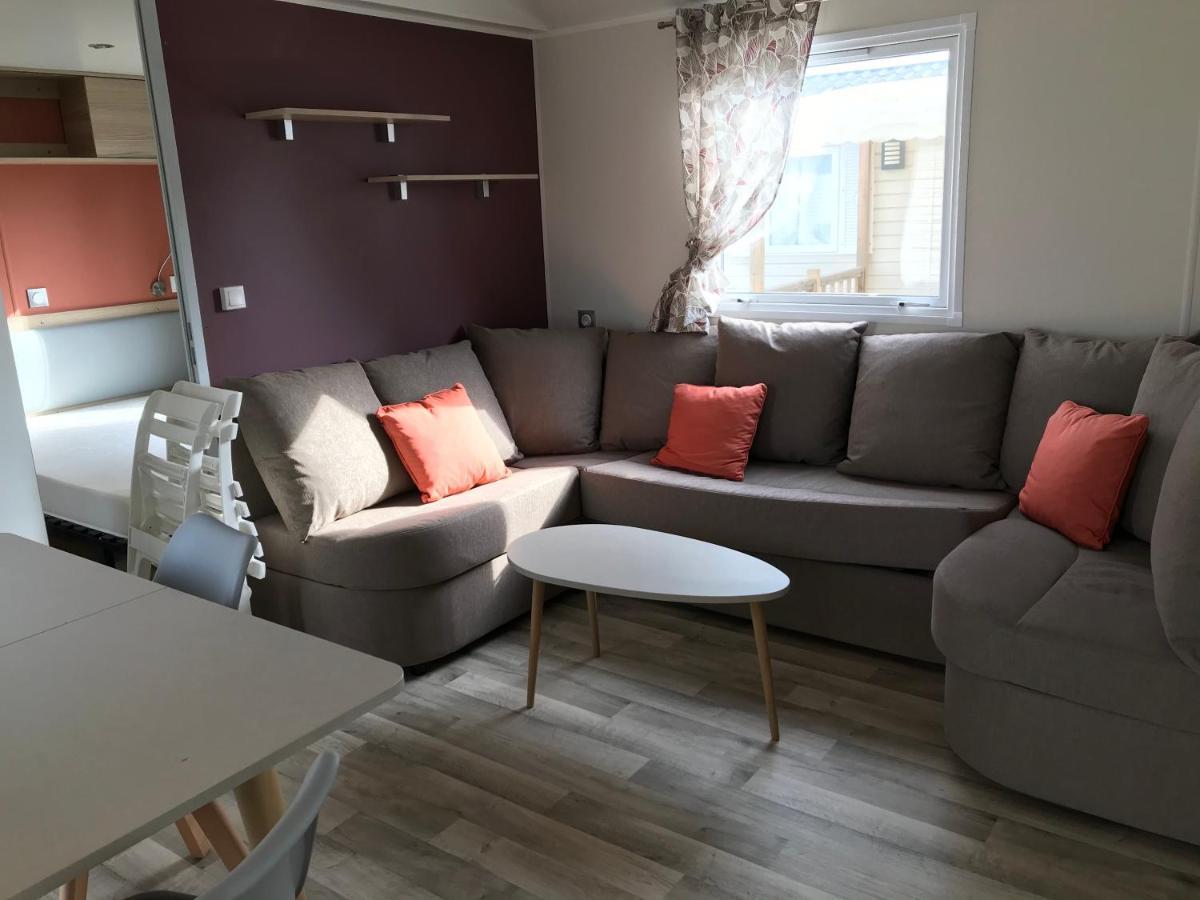 Mobil Home Camping Le Mar Estang Bord De Plage カネ エクステリア 写真