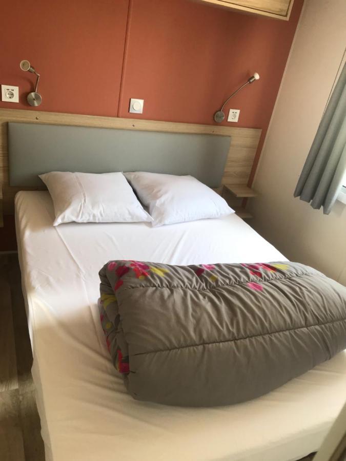 Mobil Home Camping Le Mar Estang Bord De Plage カネ エクステリア 写真